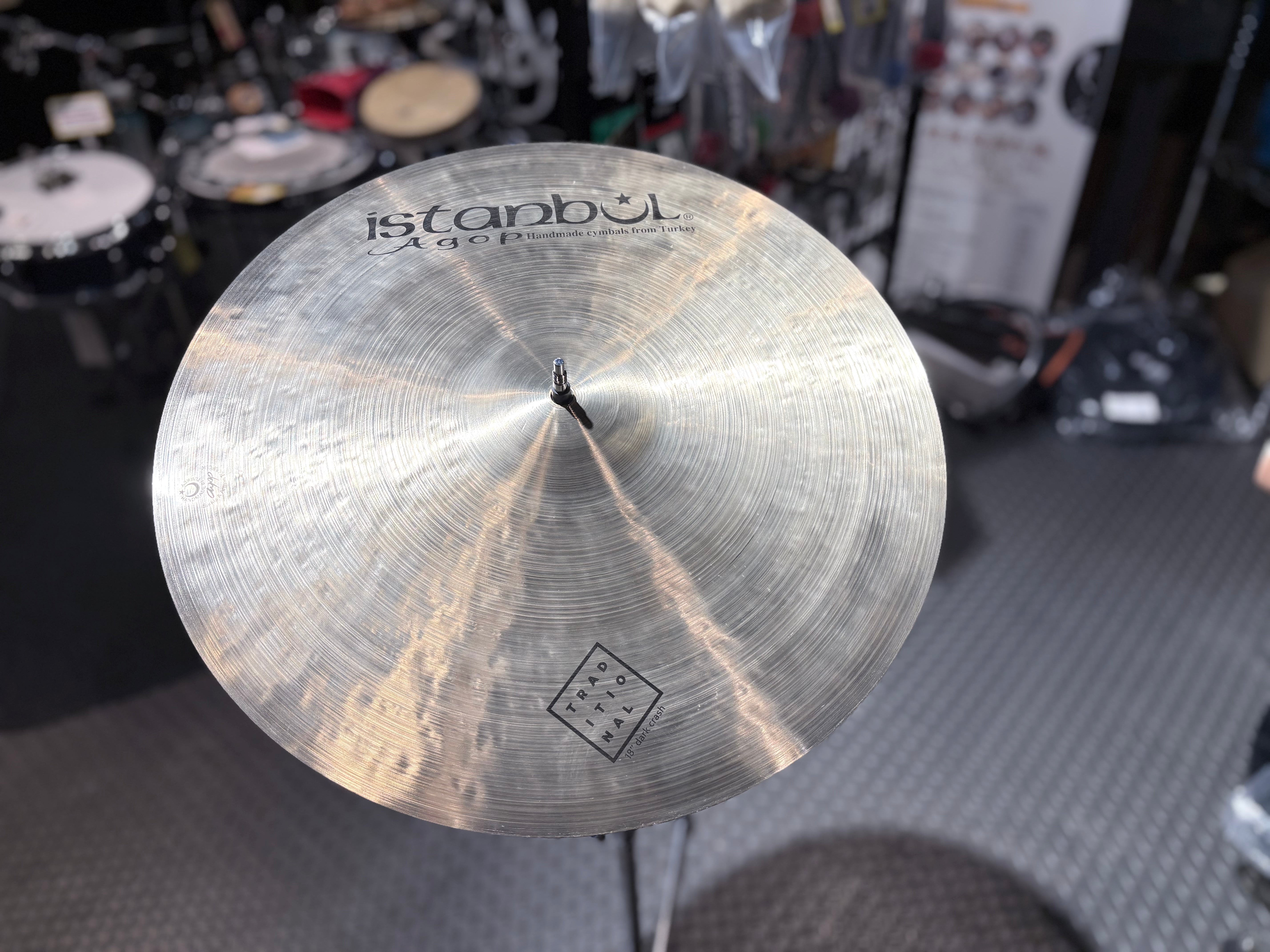 istanbul Agop 18″ Traditional Dark Crash