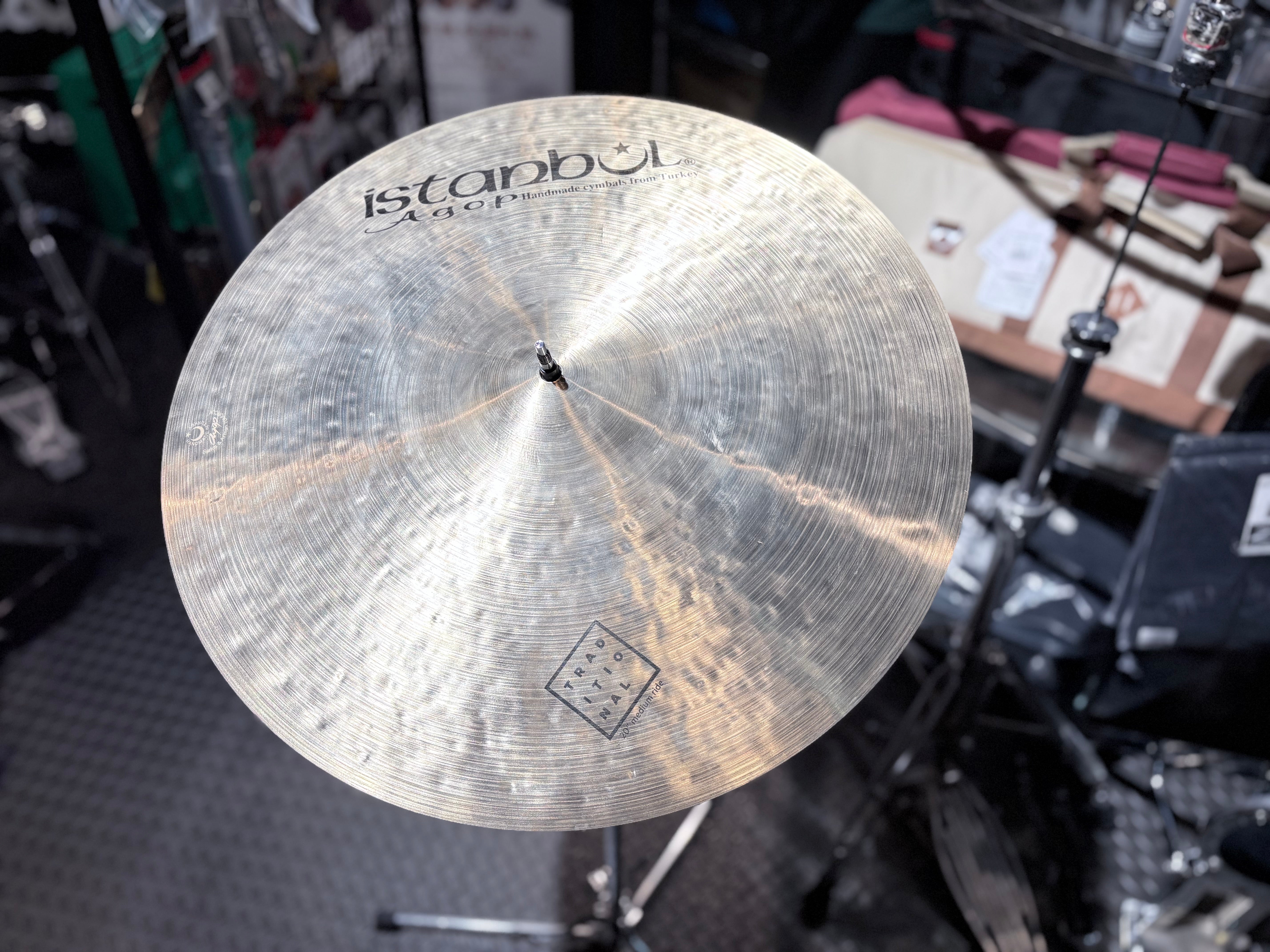 シンバル Istanbul agop Traditional Medium Ride 20 istanbul Agop 20″ Traditional Medium Ride
