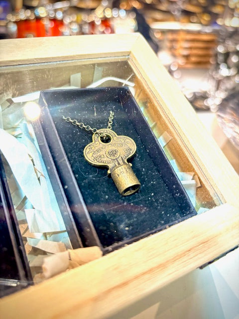 Vintage Key Necklace x Tuning Key