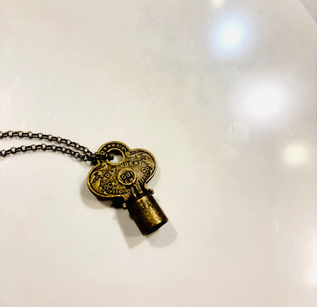 Vintage Key Necklace x Tuning Key