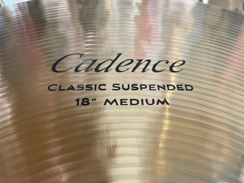 小出 Cadence 18” Classic Suspended Medium CA-18CSM