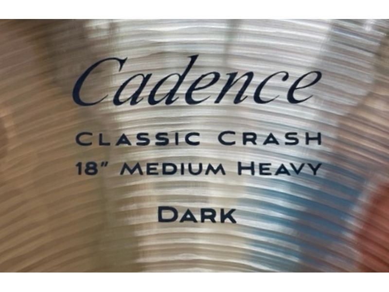 小出 Cadence Classic Clash 18” Dark Medium Heavy CAD-18CCMH