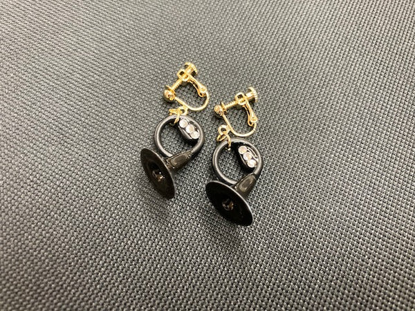 楽器♬ホルン フープイヤリング シルバー oreille33 handmade ホルン型イヤリング＆ピアス