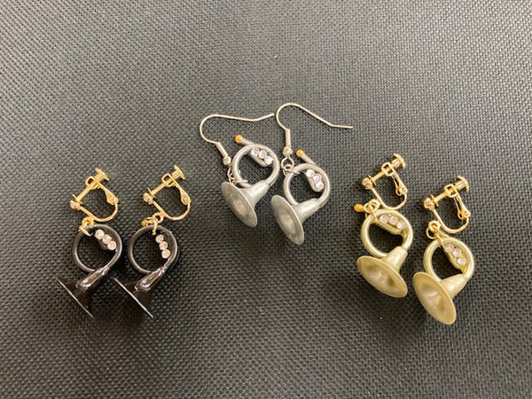 oreille33 handmade ホルン型イヤリング＆ピアス